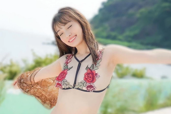 Cover for Urara Kanon 花音うらら Instagram Collection (469PICS&VIDS) (2022.03.14)